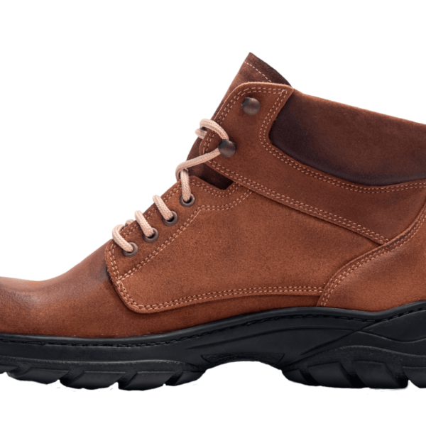 Bota-Trekking-artesanal-en-piel-de-vacuno-hidrofugada